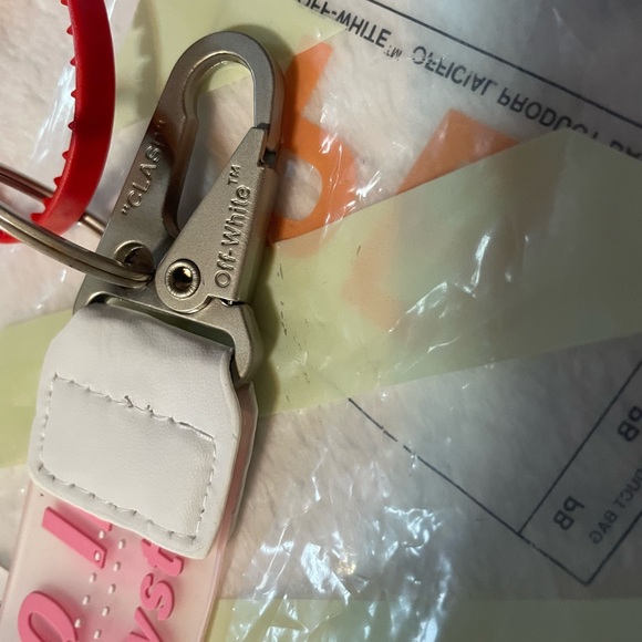 Pink Off-White Silicone Industrial Keychain - Picture 2 of 5